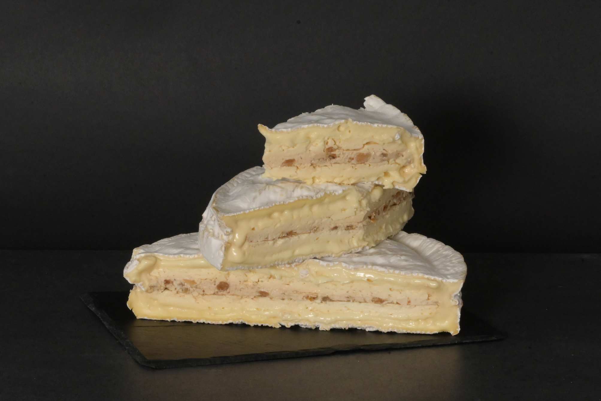 BRIE PETIT MORIN VIIKUNATÄYTTEELLÄ